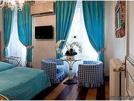 Отель De Seze 4*