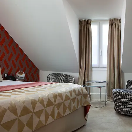 De Seze Hotel 4*