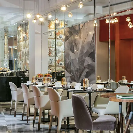 دي سيز فندق